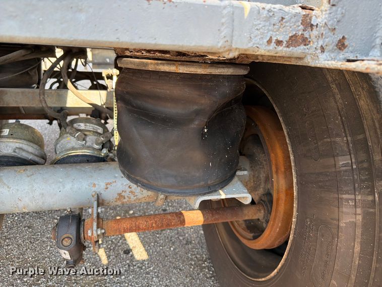 image for item EG9271 2012 Dragon Products 150BBL VACUUM TANK vacuum trailer