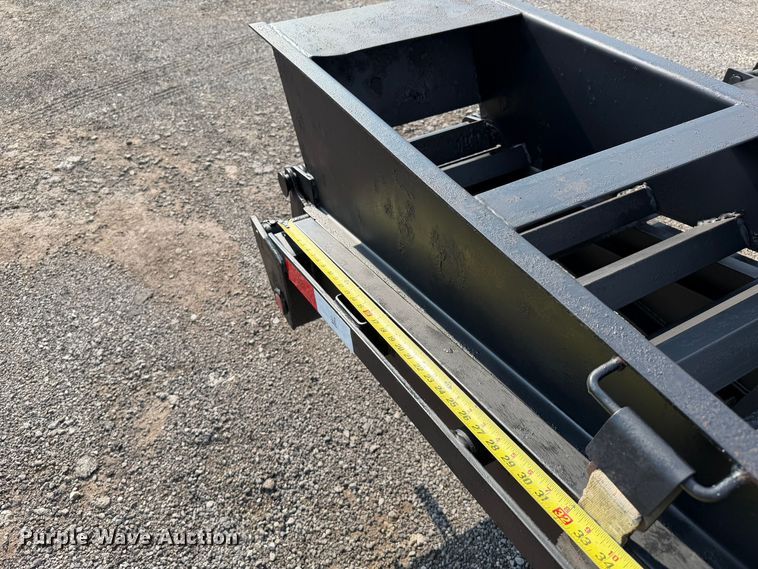 image for item EG9272 2014 Maxey Trailers equipment trailer