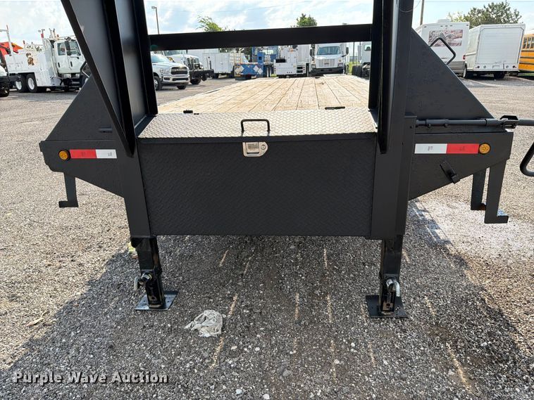 image for item EG9272 2014 Maxey Trailers equipment trailer