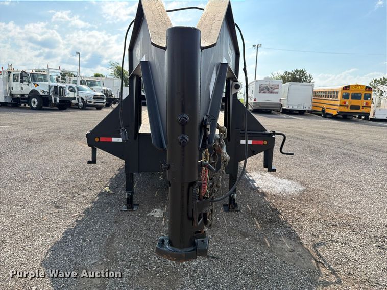 image for item EG9272 2014 Maxey Trailers equipment trailer
