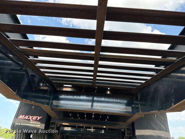 image for item EG9272 2014 Maxey Trailers equipment trailer