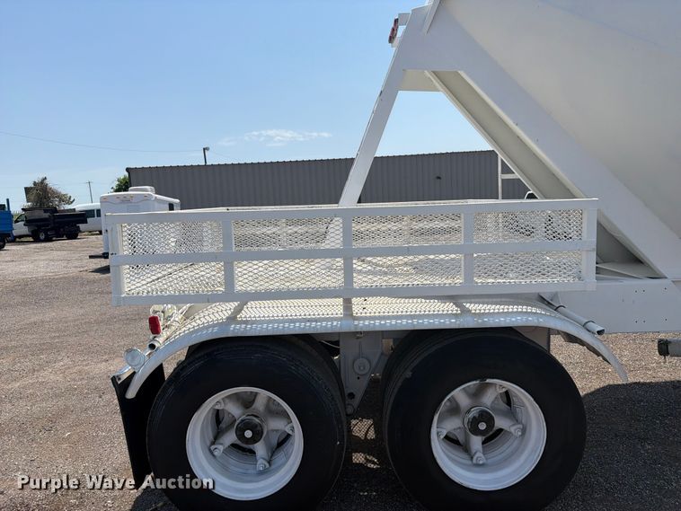 image for item EG9289 1970 Fruehauf pneumatic dry bulk trailer