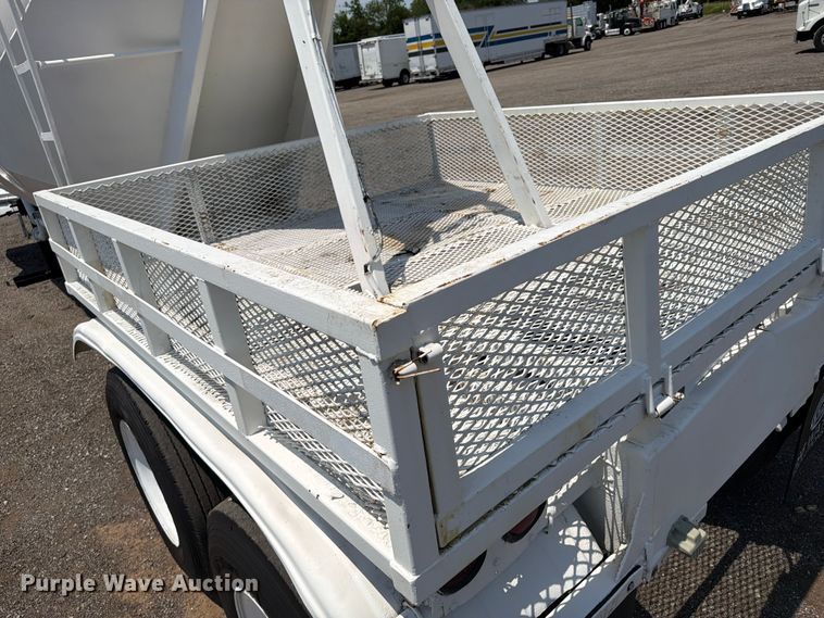 image for item EG9289 1970 Fruehauf pneumatic dry bulk trailer