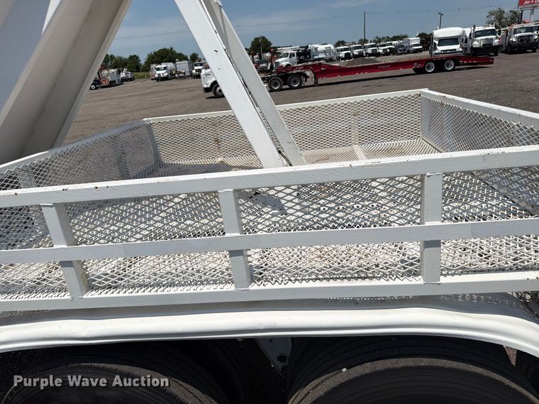 image for item EG9289 1970 Fruehauf pneumatic dry bulk trailer
