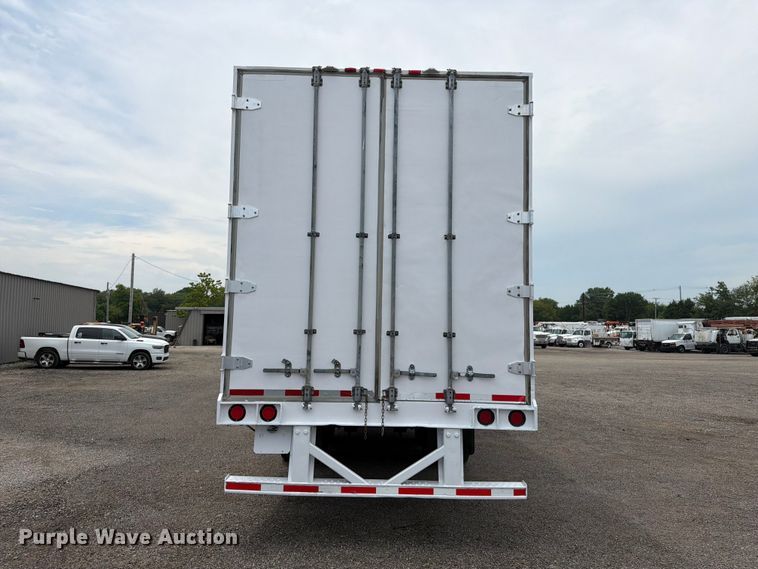 image for item EG9307 2004 Great Dane dry van trailer