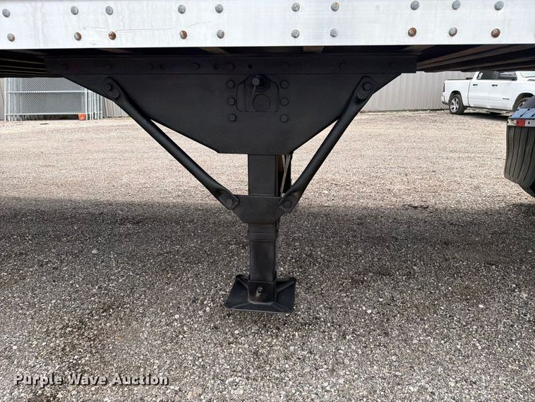 image for item EG9307 2004 Great Dane dry van trailer