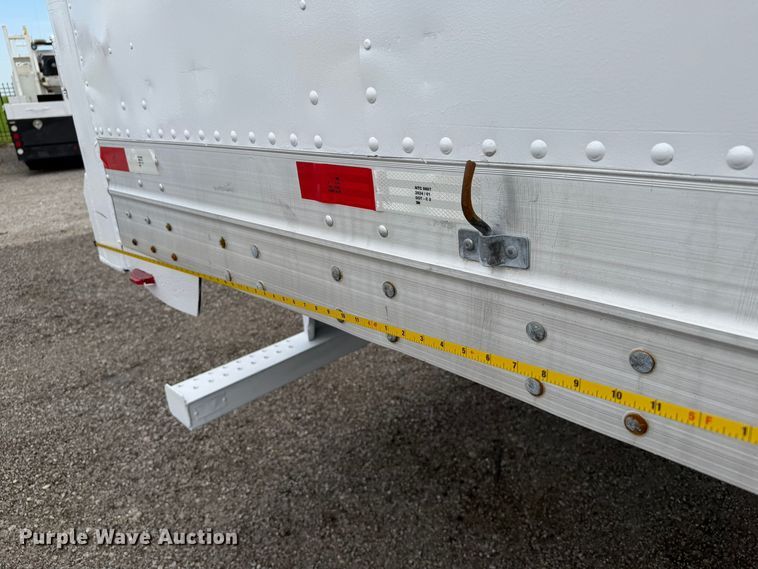 image for item EG9307 2004 Great Dane dry van trailer