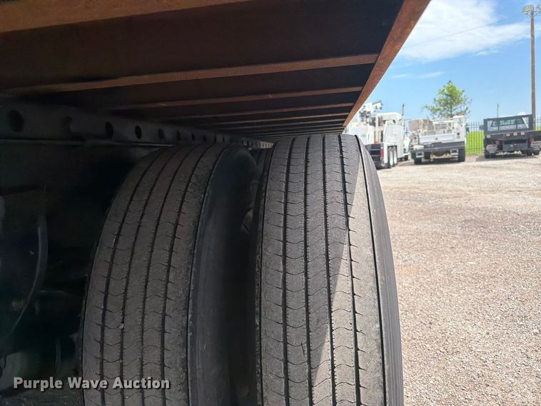 image for item EG9307 2004 Great Dane dry van trailer