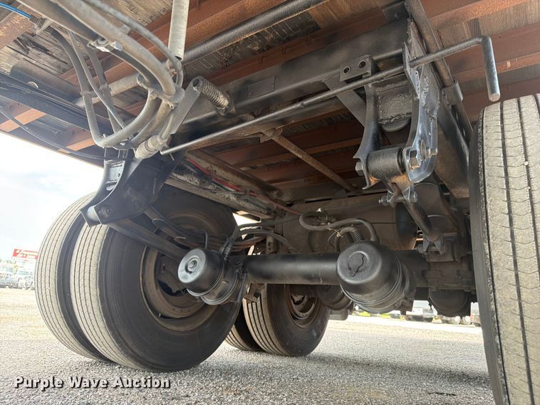 image for item EG9307 2004 Great Dane dry van trailer