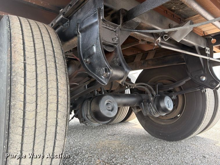 image for item EG9307 2004 Great Dane dry van trailer