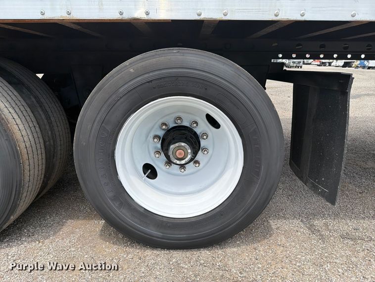 image for item EG9307 2004 Great Dane dry van trailer