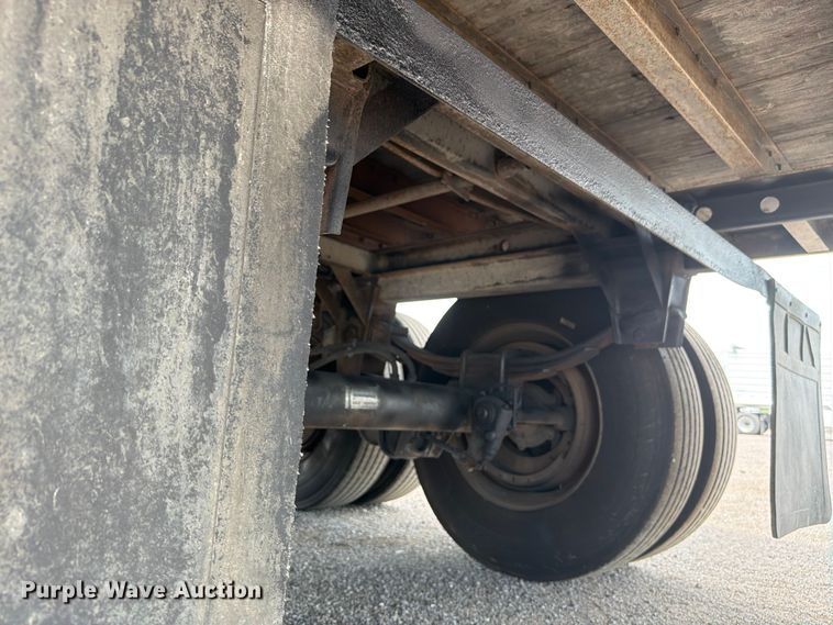 image for item EG9307 2004 Great Dane dry van trailer