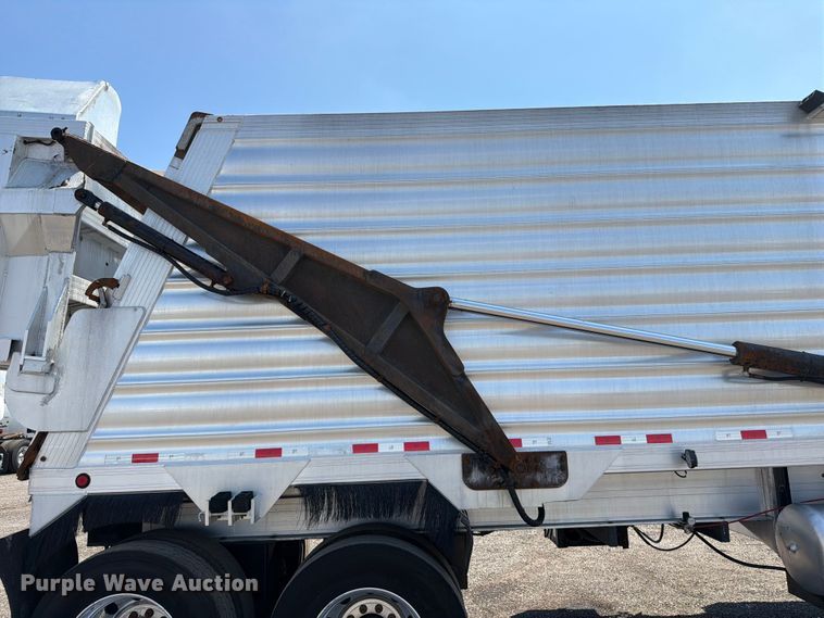 image for item EG9308 2010 Travis 2010 37FT. TRAVIS S87.5 end dump trailer