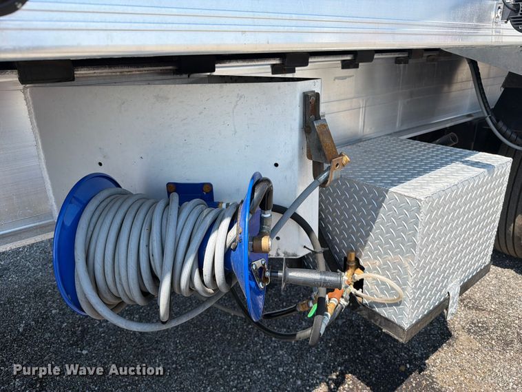 image for item EG9308 2010 Travis 2010 37FT. TRAVIS S87.5 end dump trailer