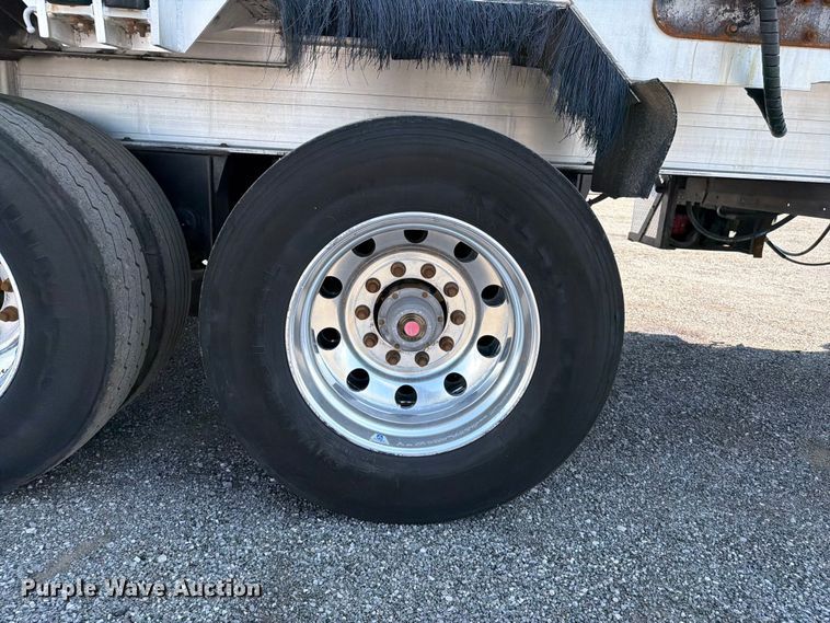 image for item EG9308 2010 Travis 2010 37FT. TRAVIS S87.5 end dump trailer