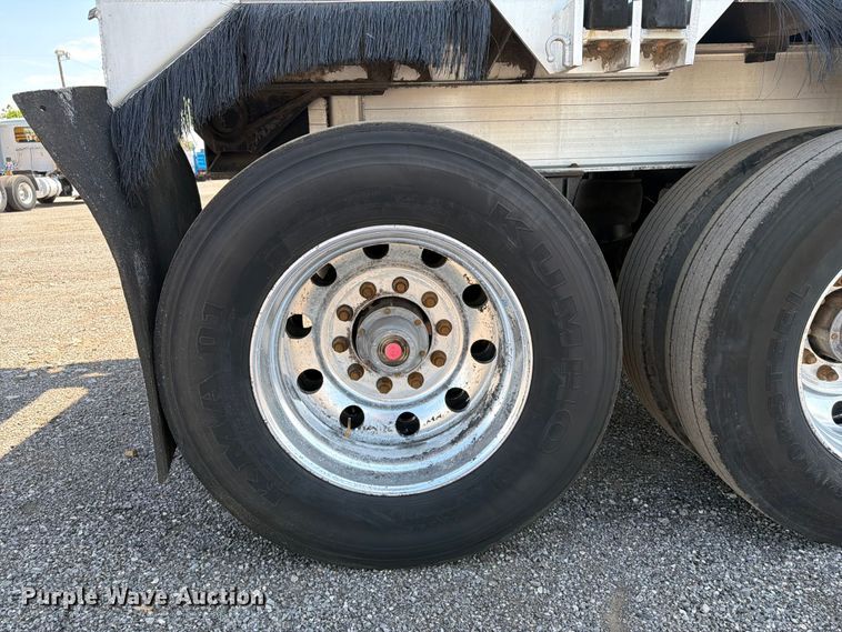 image for item EG9308 2010 Travis 2010 37FT. TRAVIS S87.5 end dump trailer