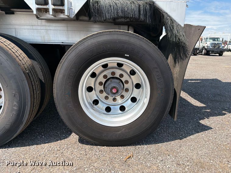 image for item EG9308 2010 Travis 2010 37FT. TRAVIS S87.5 end dump trailer