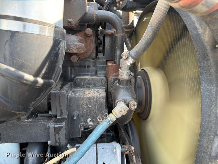 image for item EG9312 1999 Kenworth T800 semi truck