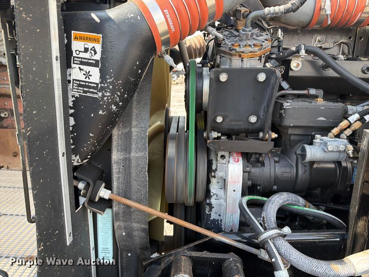 image for item EG9312 1999 Kenworth T800 semi truck