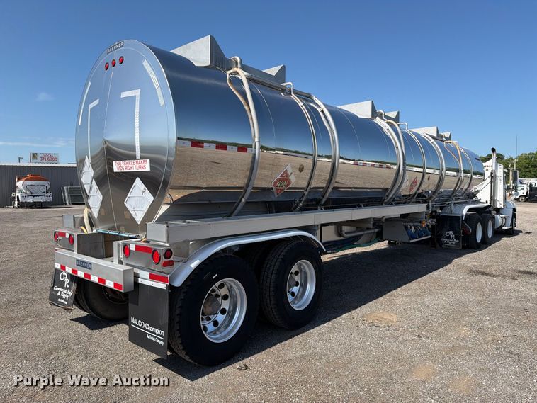 image for item EG9315 2014 Brenner vacuum trailer