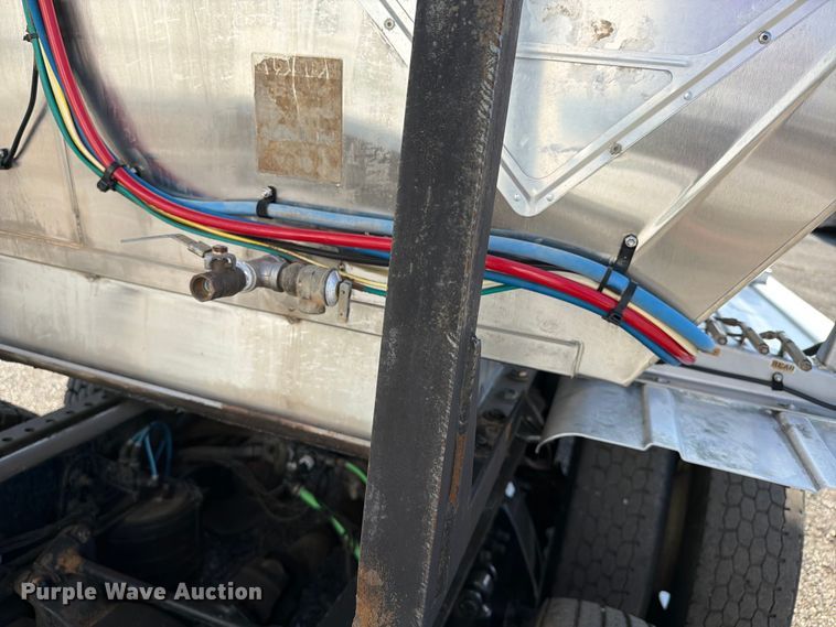 image for item EG9315 2014 Brenner vacuum trailer