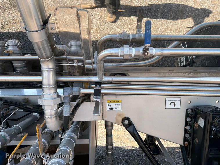 image for item EG9315 2014 Brenner vacuum trailer