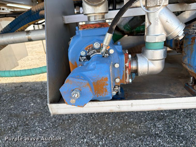 image for item EG9315 2014 Brenner vacuum trailer