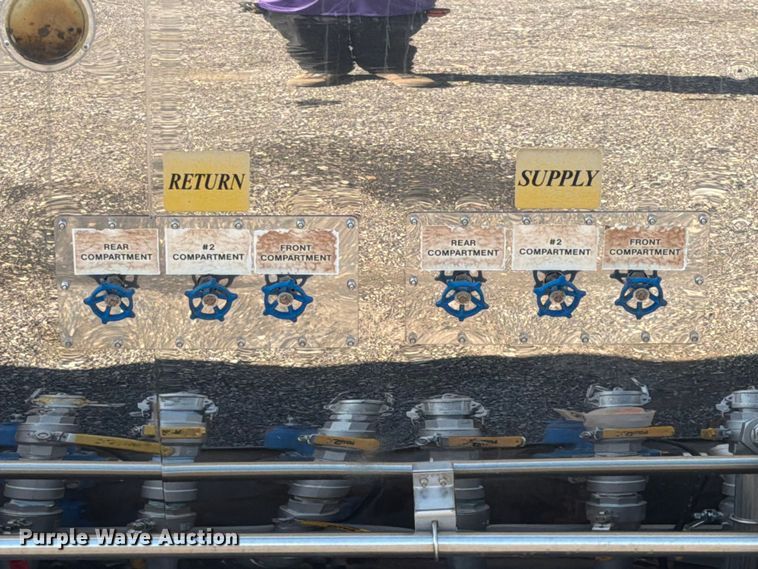image for item EG9315 2014 Brenner vacuum trailer
