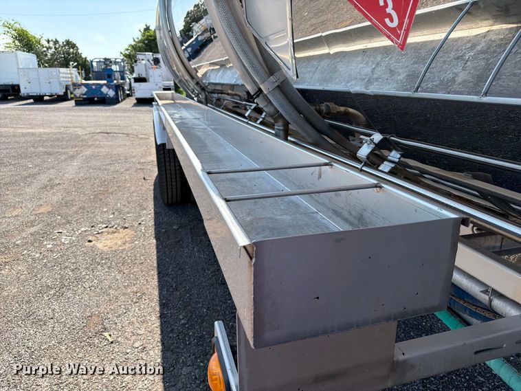image for item EG9315 2014 Brenner vacuum trailer
