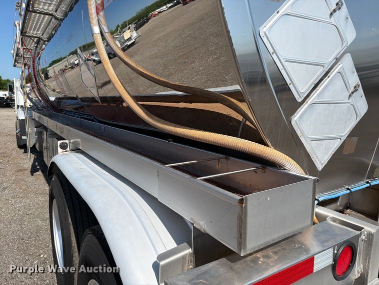 image for item EG9315 2014 Brenner vacuum trailer
