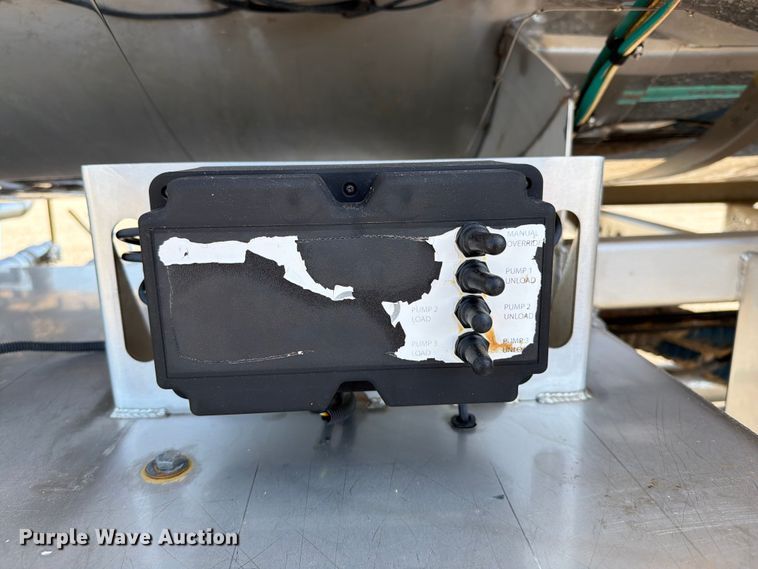 image for item EG9315 2014 Brenner vacuum trailer