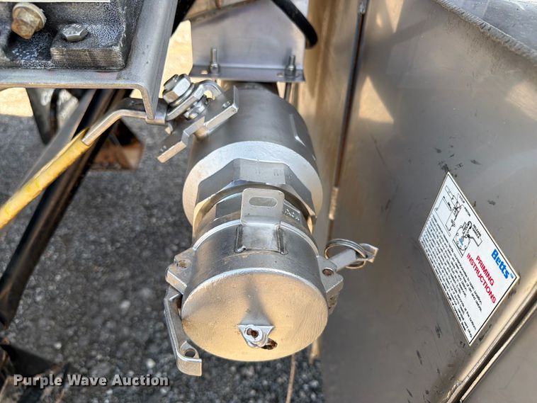 image for item EG9315 2014 Brenner vacuum trailer