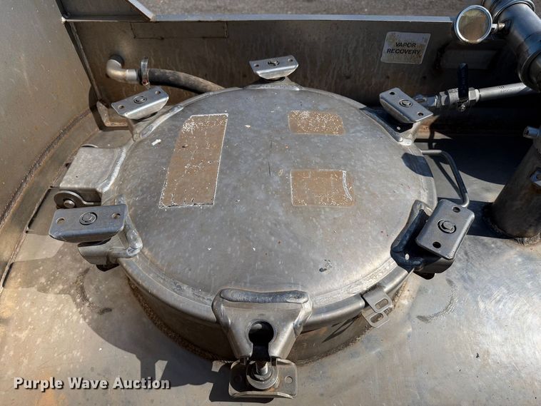 image for item EG9315 2014 Brenner vacuum trailer