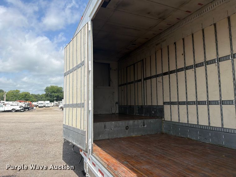 image for item EG9323 2000 Kentucky drop frame dry van trailer
