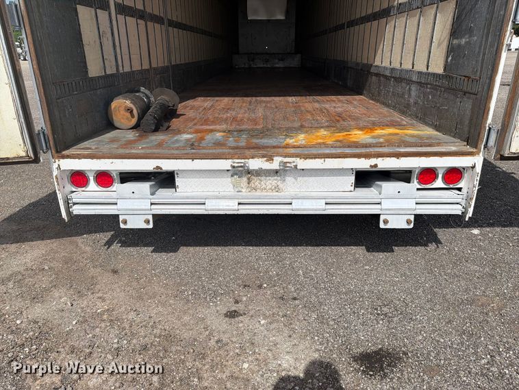 image for item EG9323 2000 Kentucky drop frame dry van trailer