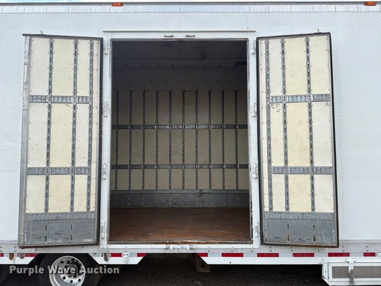 image for item EG9323 2000 Kentucky drop frame dry van trailer