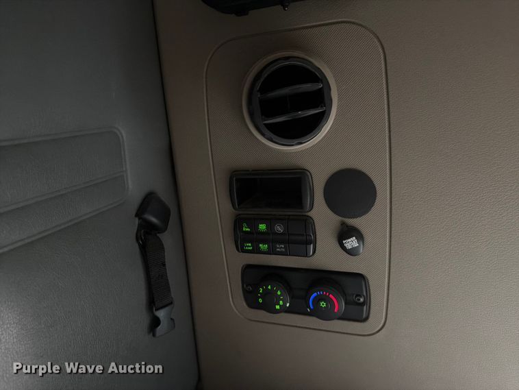 image for item EL0109 2016 Freightliner Cascadia semi truck