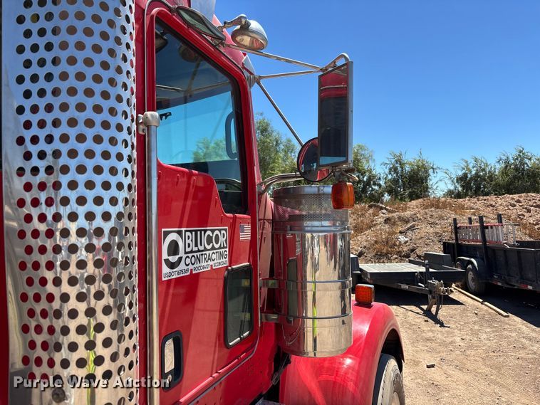 image for item EL2492 2011 Kenworth W900 semi truck