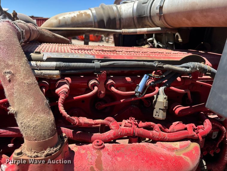 image for item EL2492 2011 Kenworth W900 semi truck