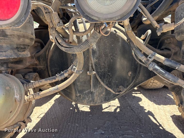 image for item EL2492 2011 Kenworth W900 semi truck