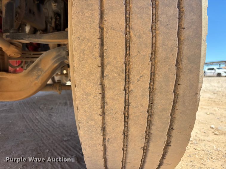 image for item EL2492 2011 Kenworth W900 semi truck