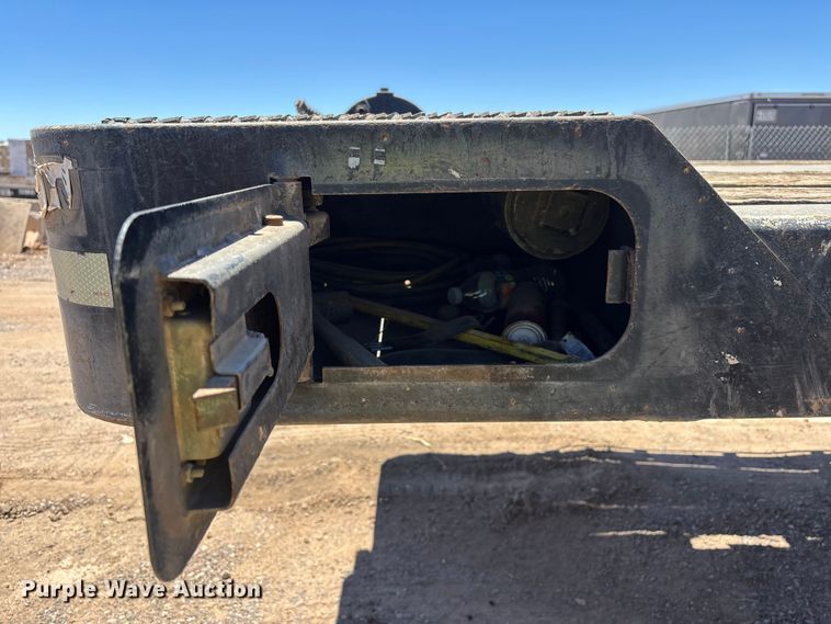 image for item EL2493 2009 Landoll Corporation Tran45 drop tilt deck equipment trailer