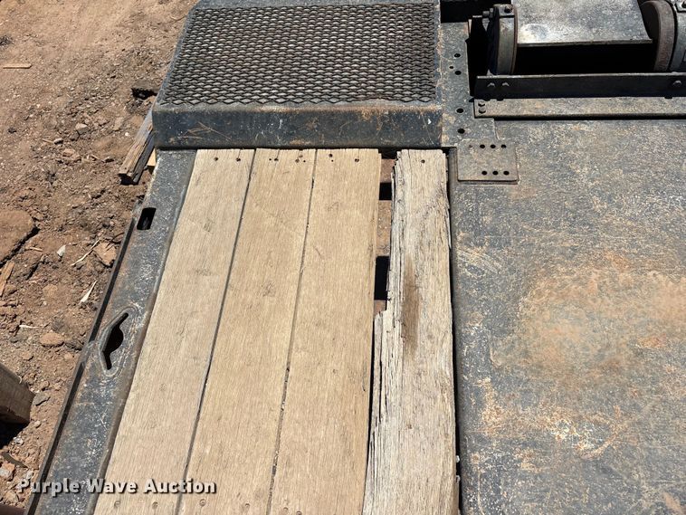 image for item EL2493 2009 Landoll Corporation Tran45 drop tilt deck equipment trailer
