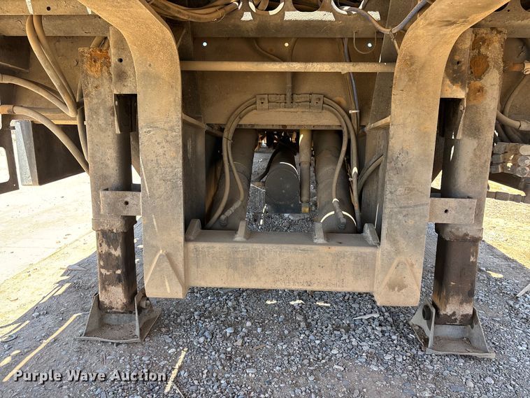 image for item EL2493 2009 Landoll Corporation Tran45 drop tilt deck equipment trailer
