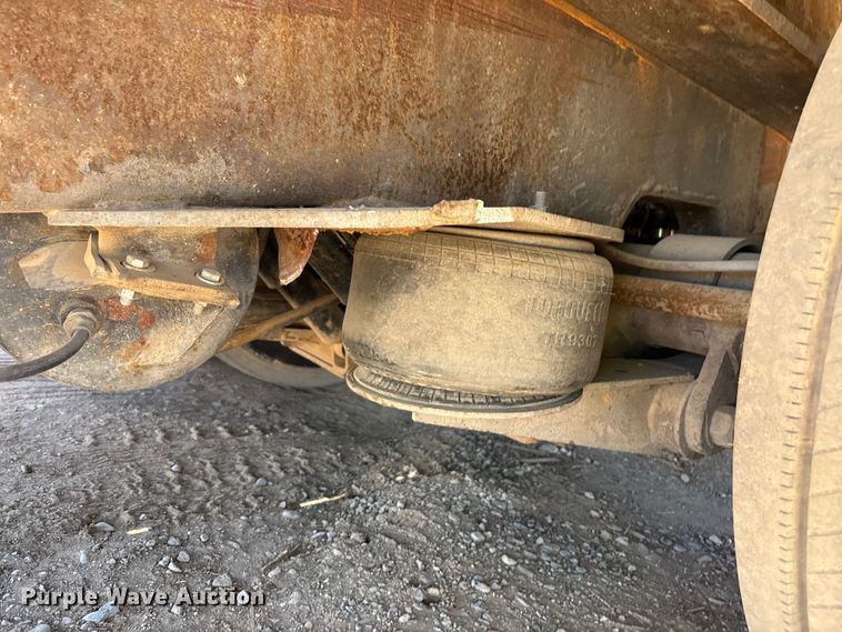 image for item EL2493 2009 Landoll Corporation Tran45 drop tilt deck equipment trailer