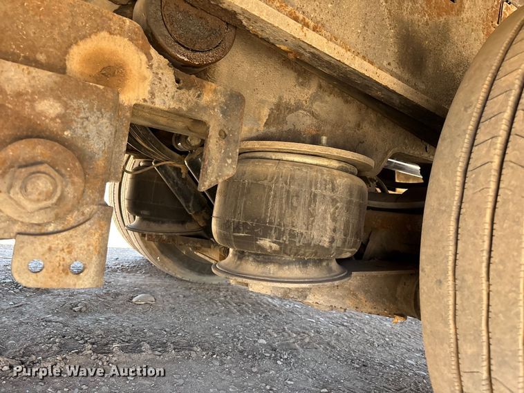 image for item EL2493 2009 Landoll Corporation Tran45 drop tilt deck equipment trailer
