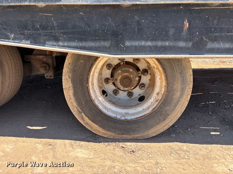 image for item EL2493 2009 Landoll Corporation Tran45 drop tilt deck equipment trailer