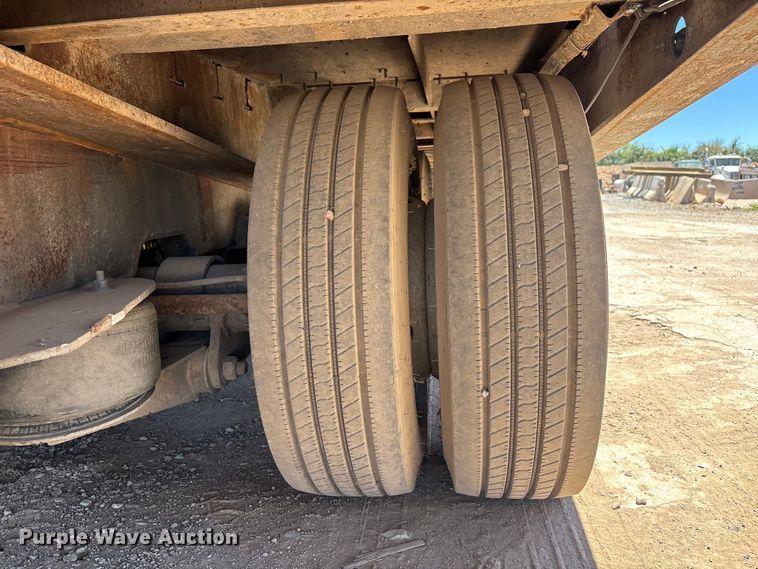 image for item EL2493 2009 Landoll Corporation Tran45 drop tilt deck equipment trailer
