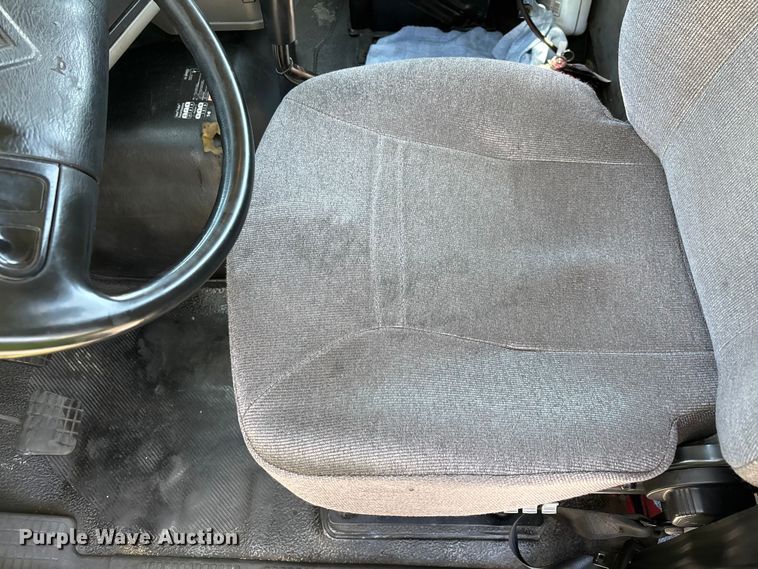 image for item EL2506 2015 International 8600 semi truck