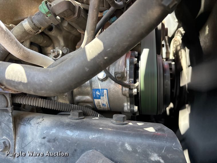 image for item EL2506 2015 International 8600 semi truck